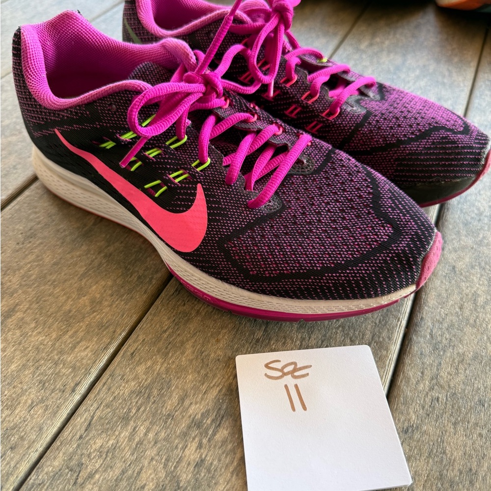 Nike Women's Athletic Shoes in Pink and Black